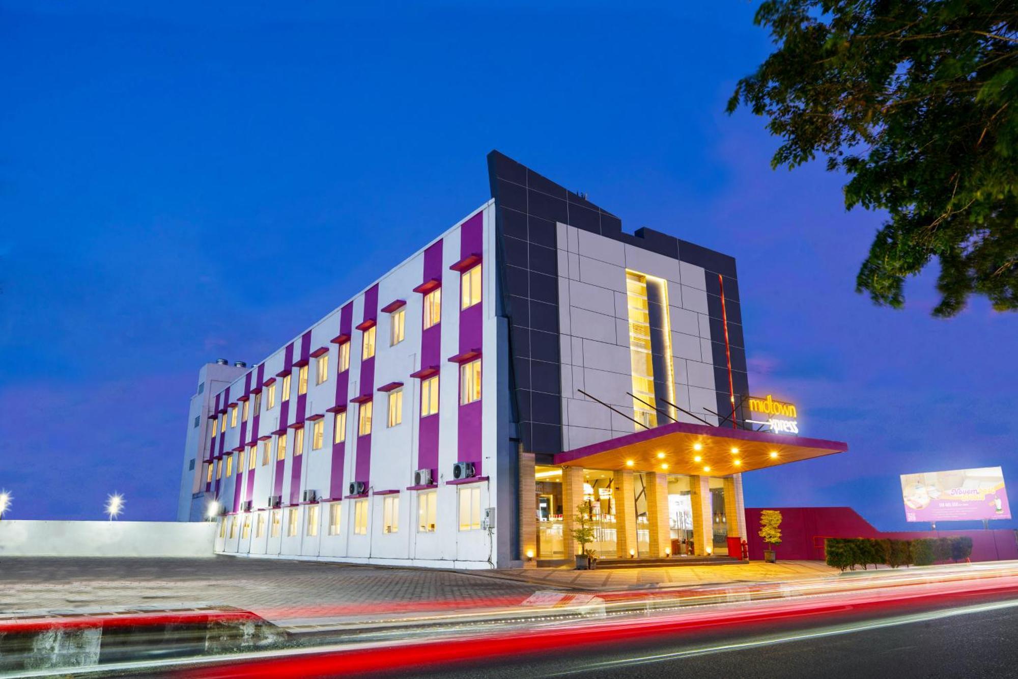 Midtown Xpress Sampit - Kalimantan Tengah Εξωτερικό φωτογραφία