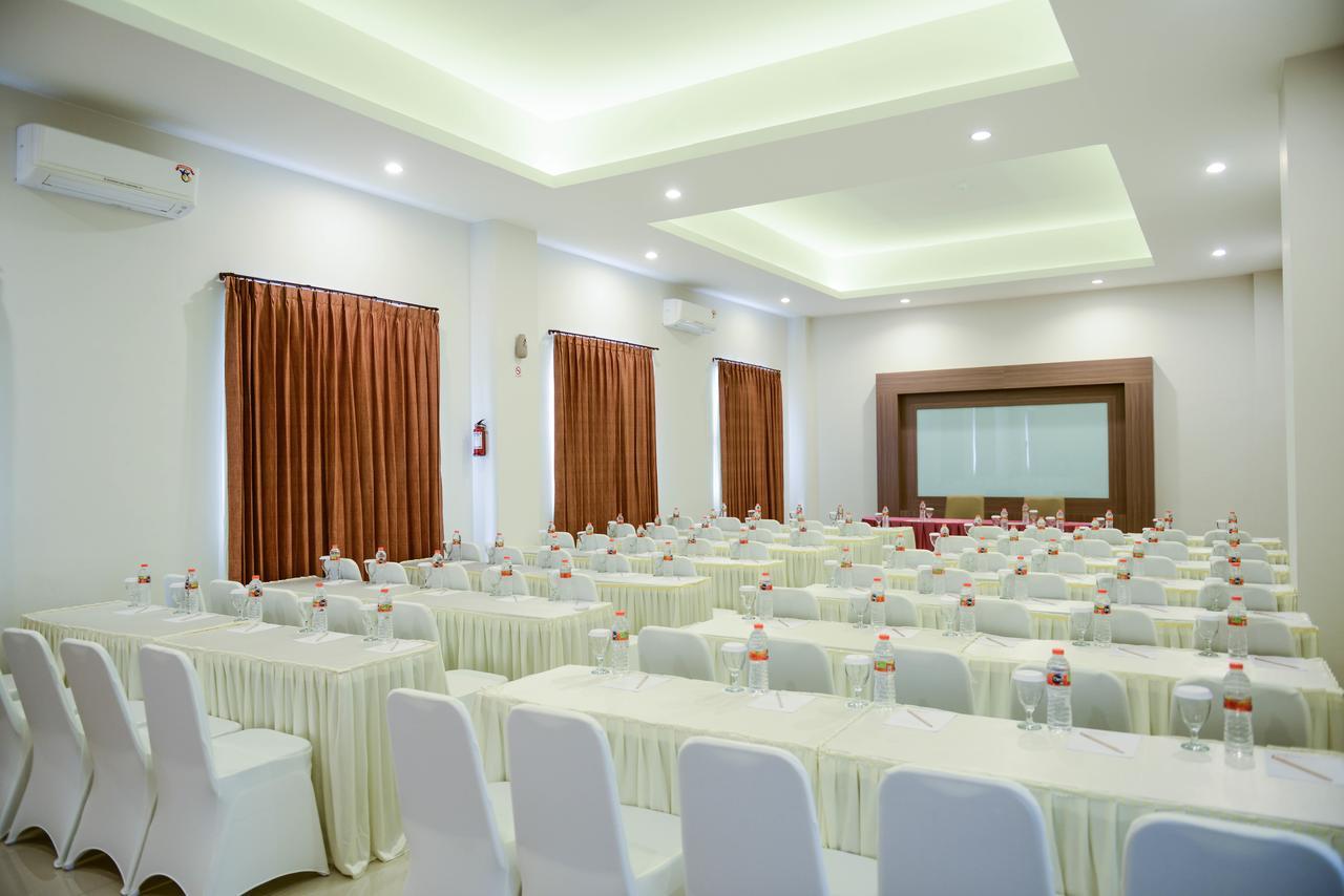 Midtown Xpress Sampit - Kalimantan Tengah Εξωτερικό φωτογραφία