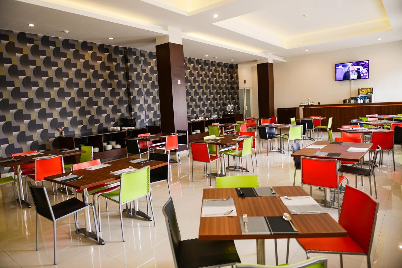 Midtown Xpress Sampit - Kalimantan Tengah Εξωτερικό φωτογραφία